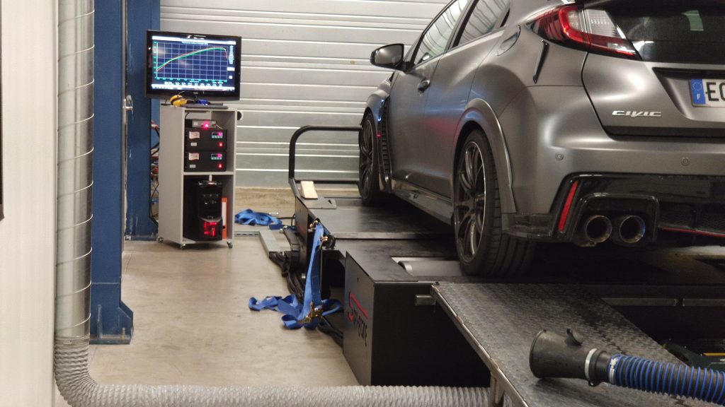 Honda civic type r sur banc de puissance