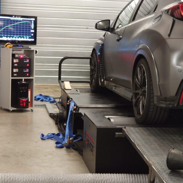 Honda civic type r sur banc de puissance